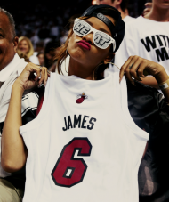 Rihanna / black
