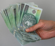 bluza z kapturem biała