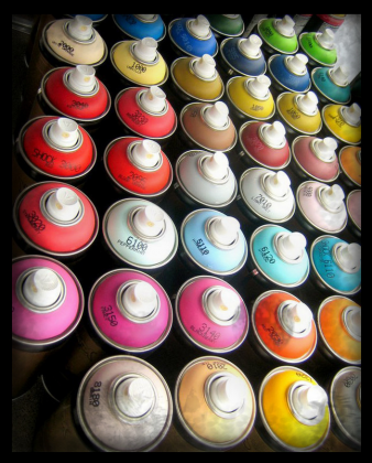 T-Shirt Graffiti Cans